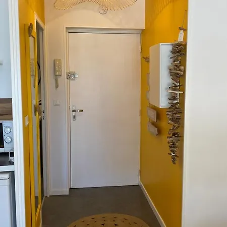 House A Bord De 아파트 *