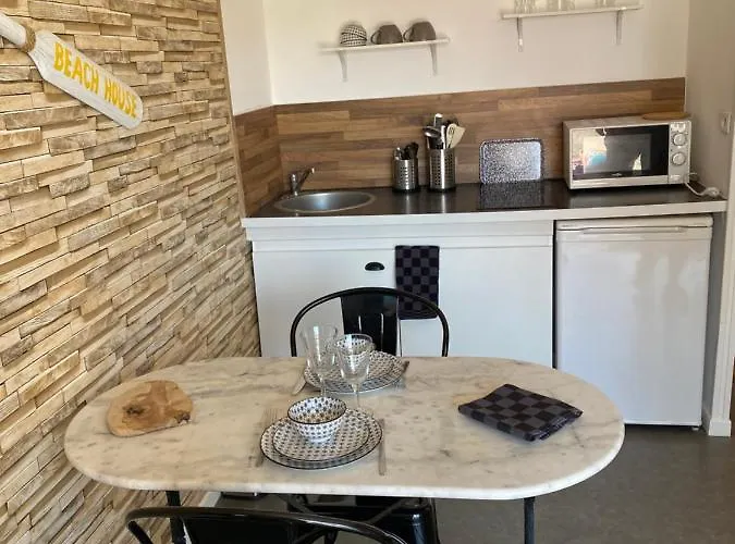 Appartement House A Bord De *