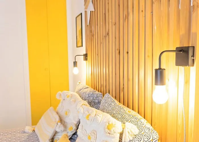 Appartement House A Bord De *